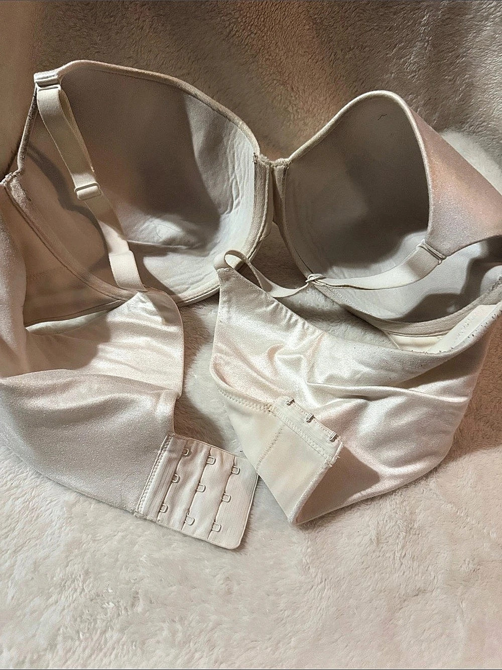 Cacique Satin Underwire Bra Size 34C Like New
